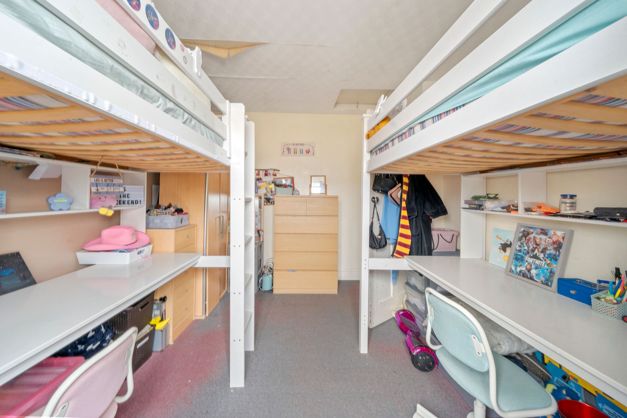 Vista Avenue, Newton-Le-Willows, WA12