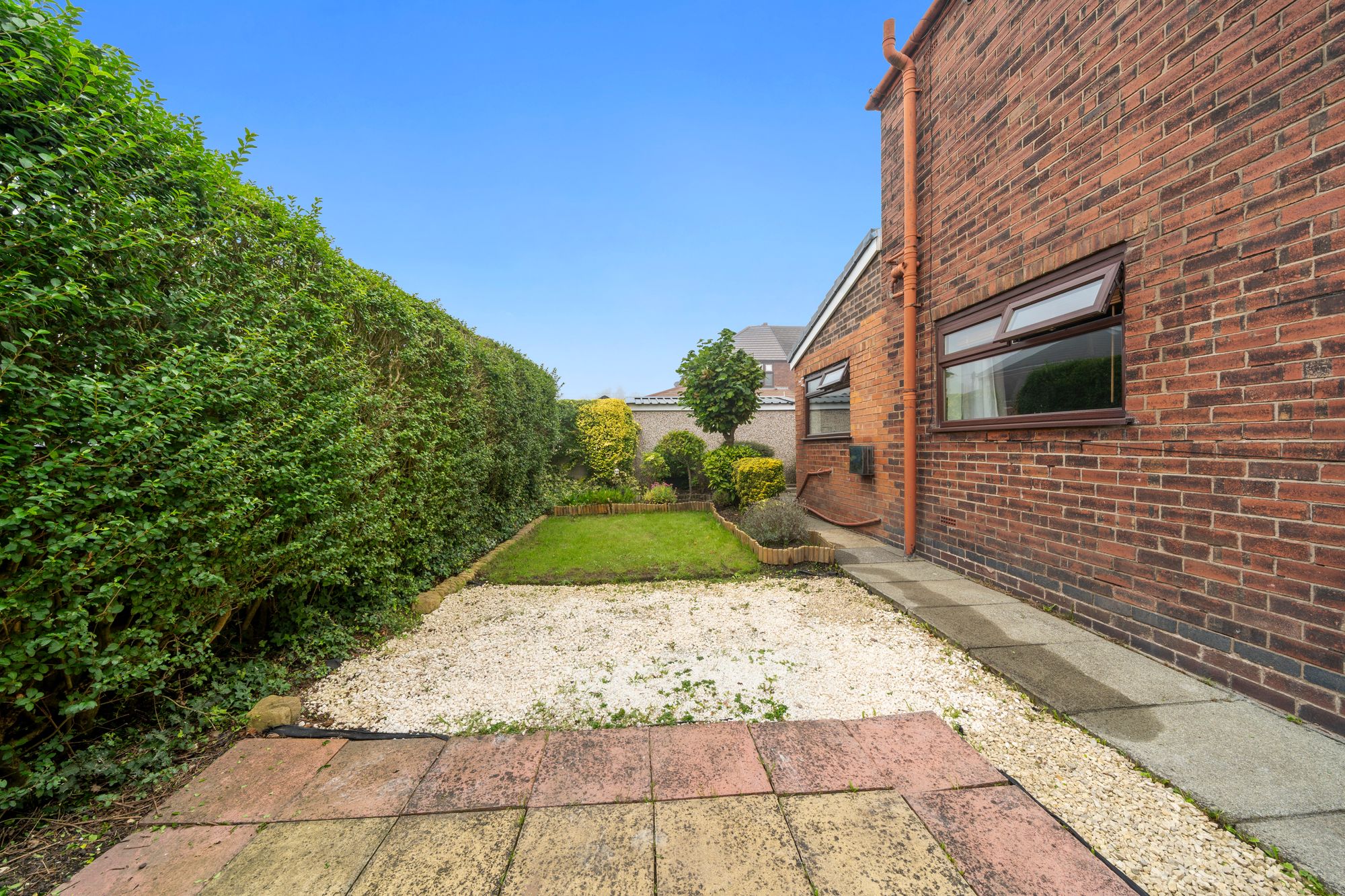 Vista Avenue, Newton-Le-Willows, WA12