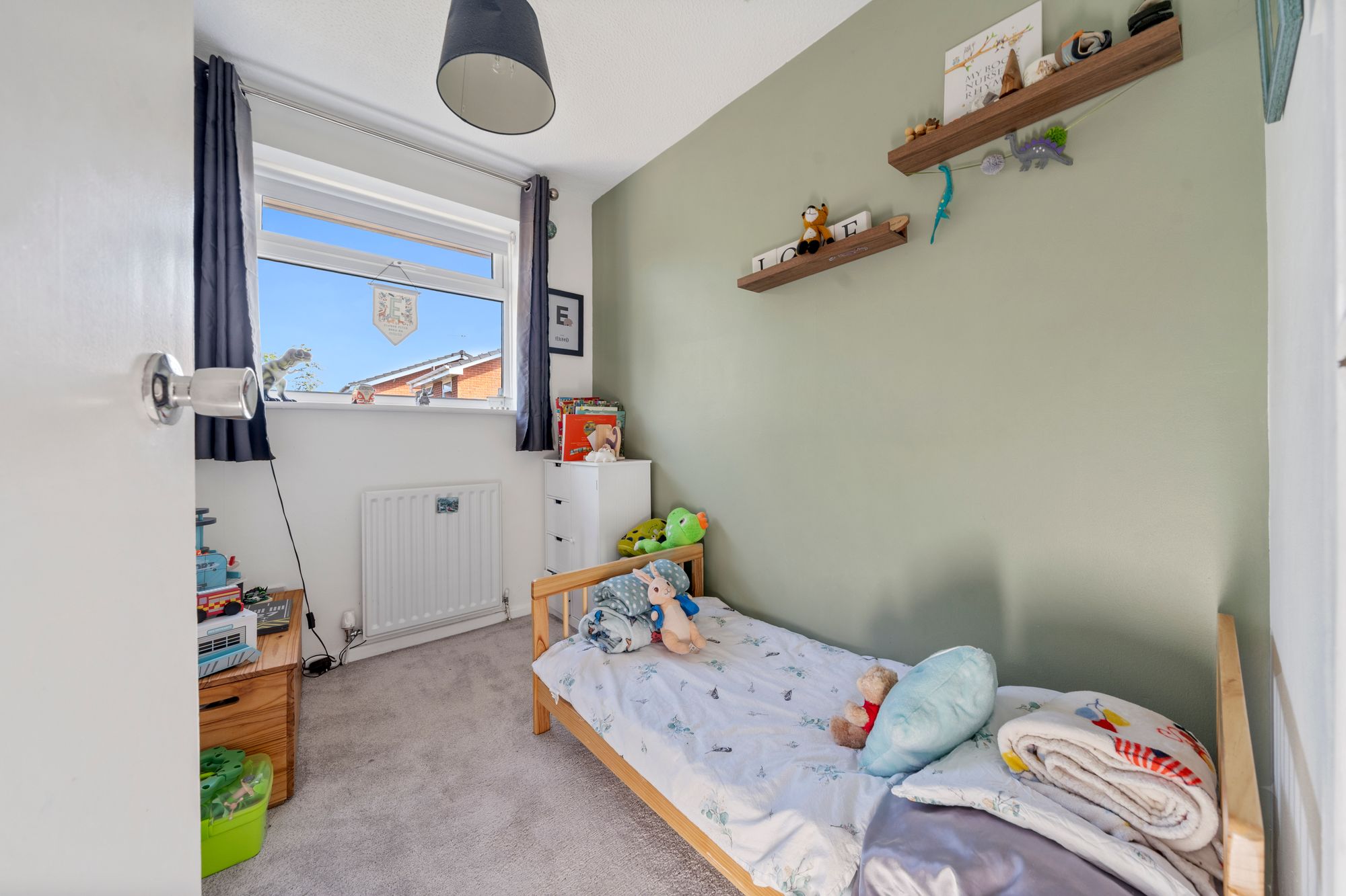 Wayfarers Drive, Newton-Le-Willows, WA12
