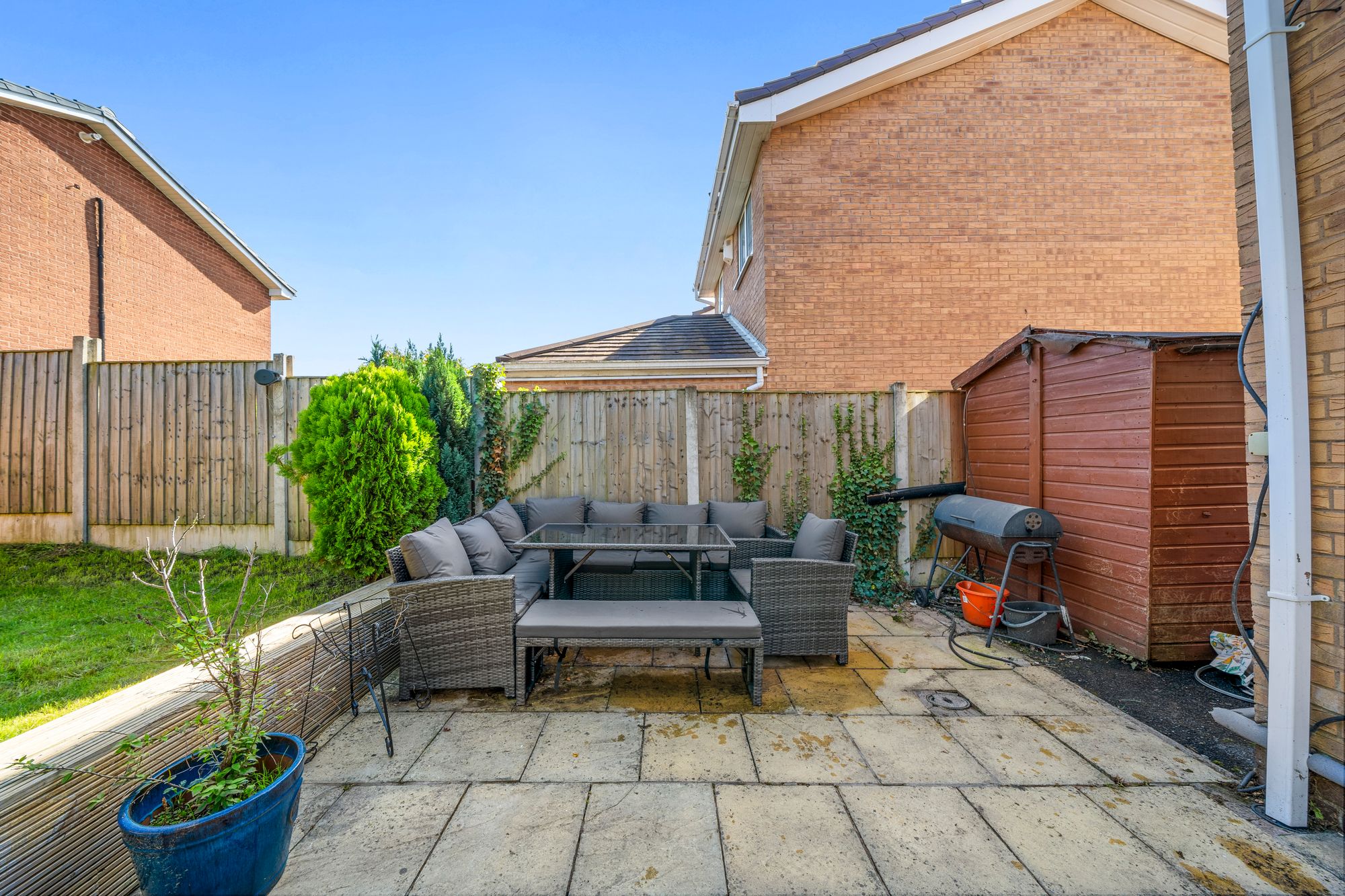 Wayfarers Drive, Newton-Le-Willows, WA12