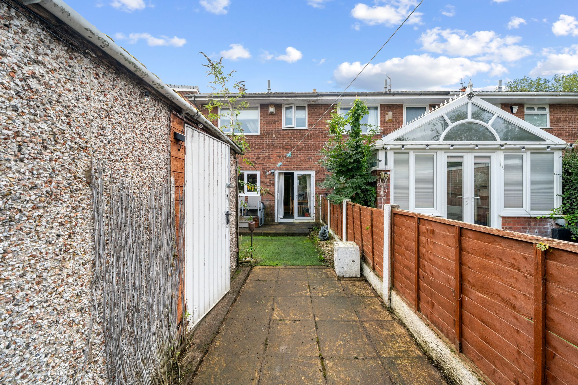 Peterhouse Walk, Ashton-In-Makerfield, WN4