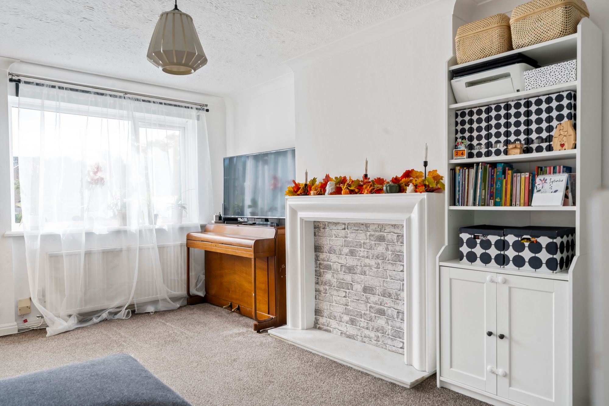 Livingstone Close, Old Hall, WA5