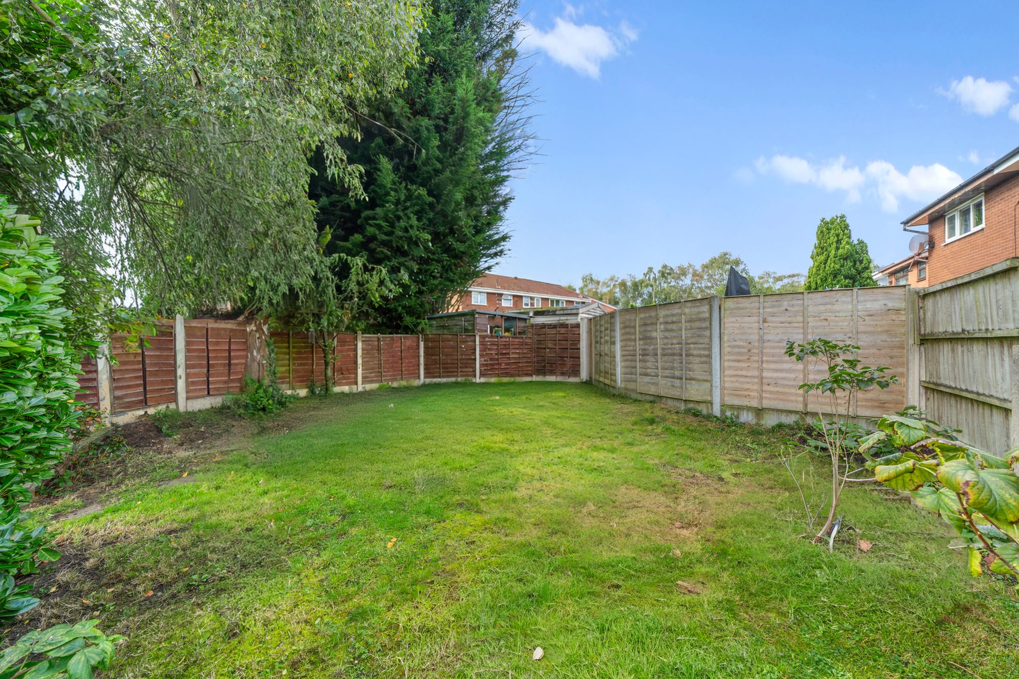 Livingstone Close, Old Hall, WA5
