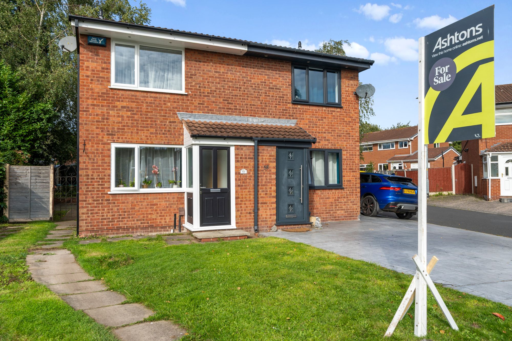 Livingstone Close, Old Hall, WA5