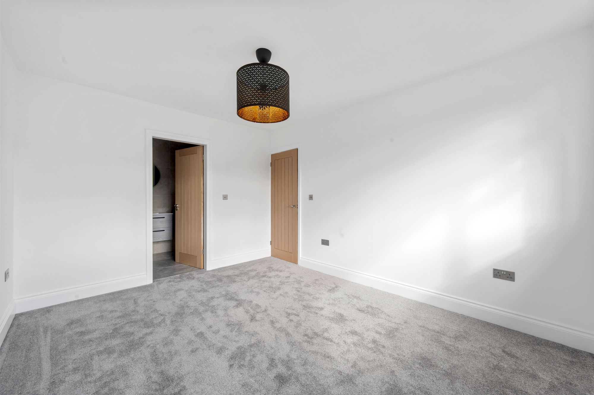 Meadow Lane, Fearnhead, WA2