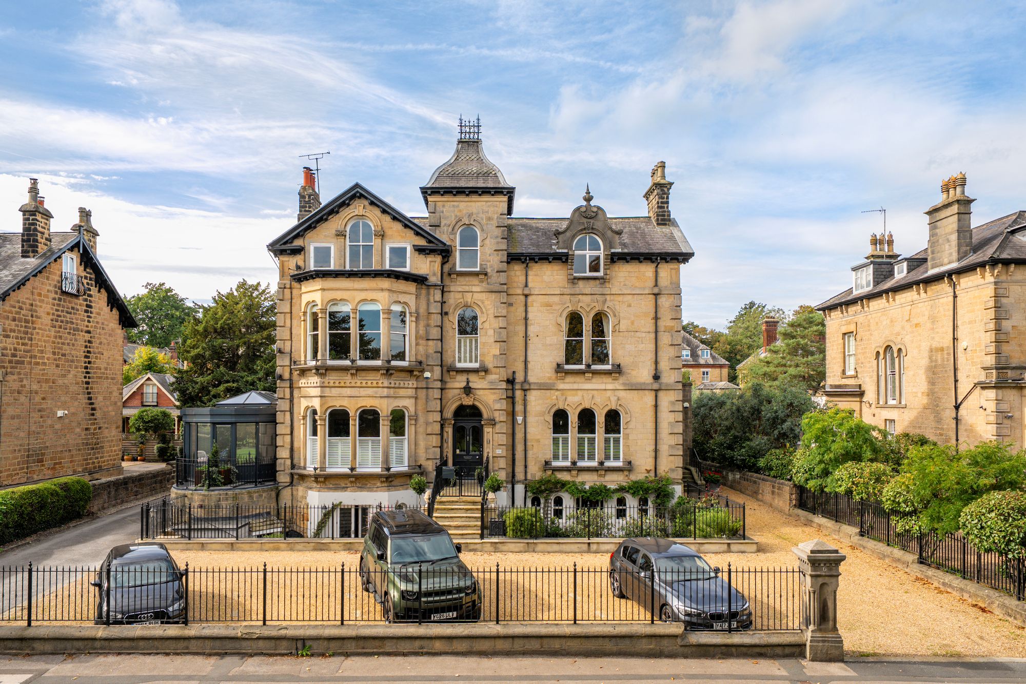 Leeds Road, Strayview, HG2