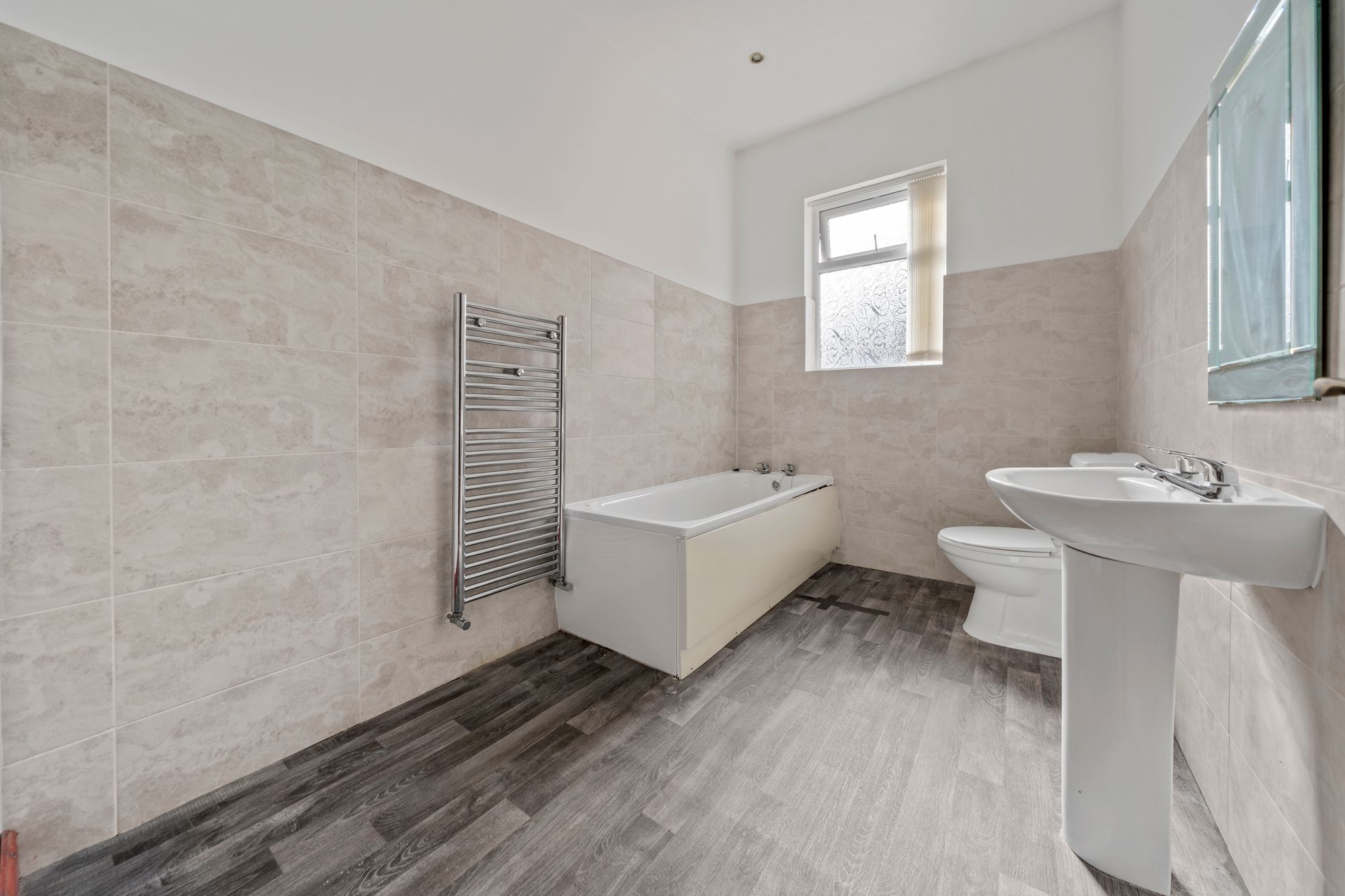 Windermere Road, Leigh, WN7