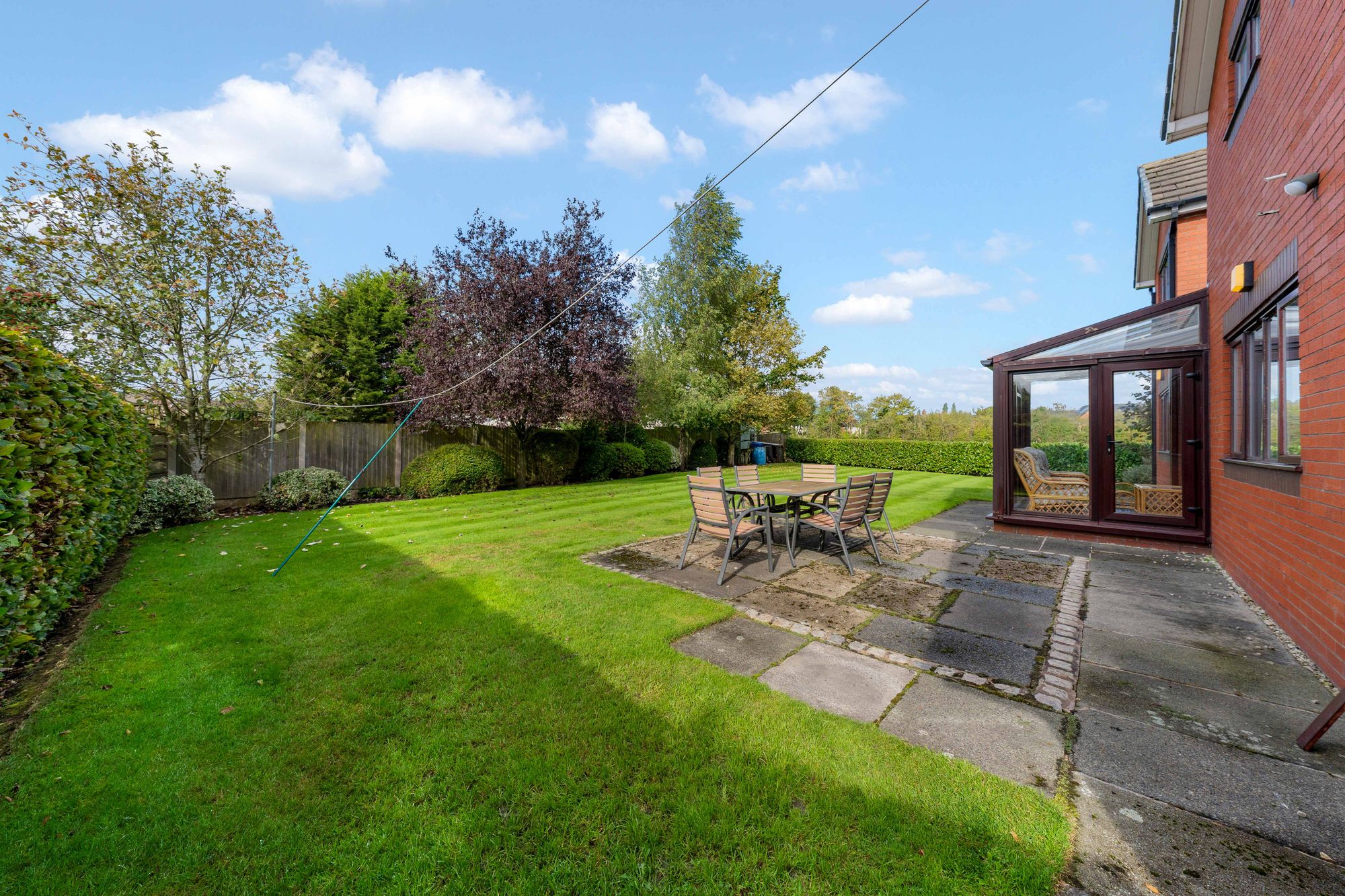 Betsyfield Drive, Croft, WA3