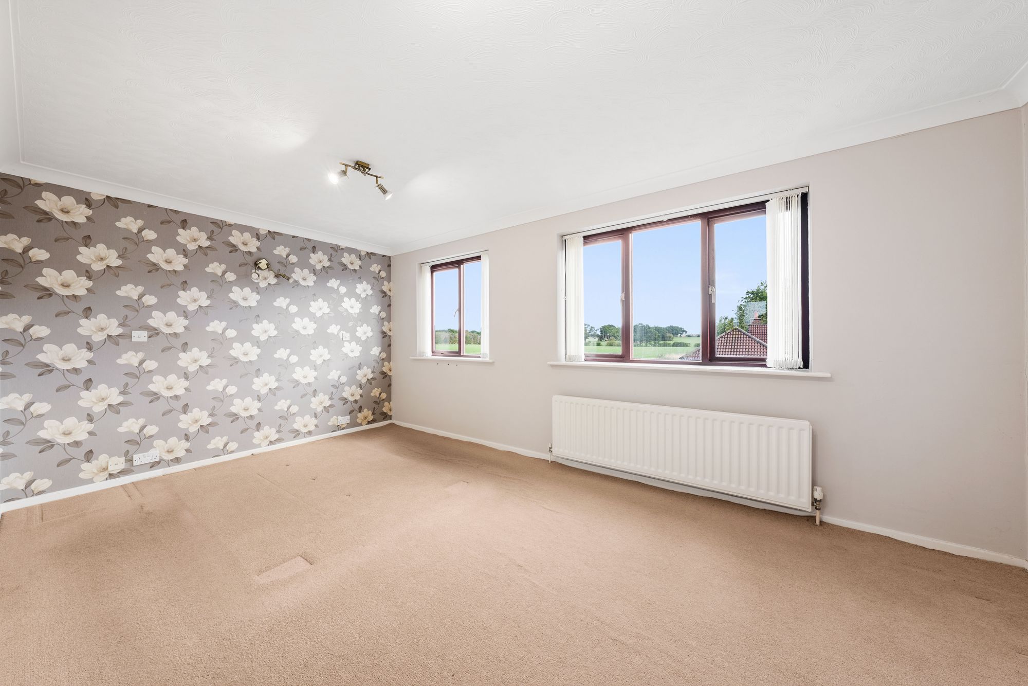 Betsyfield Drive, Croft, WA3