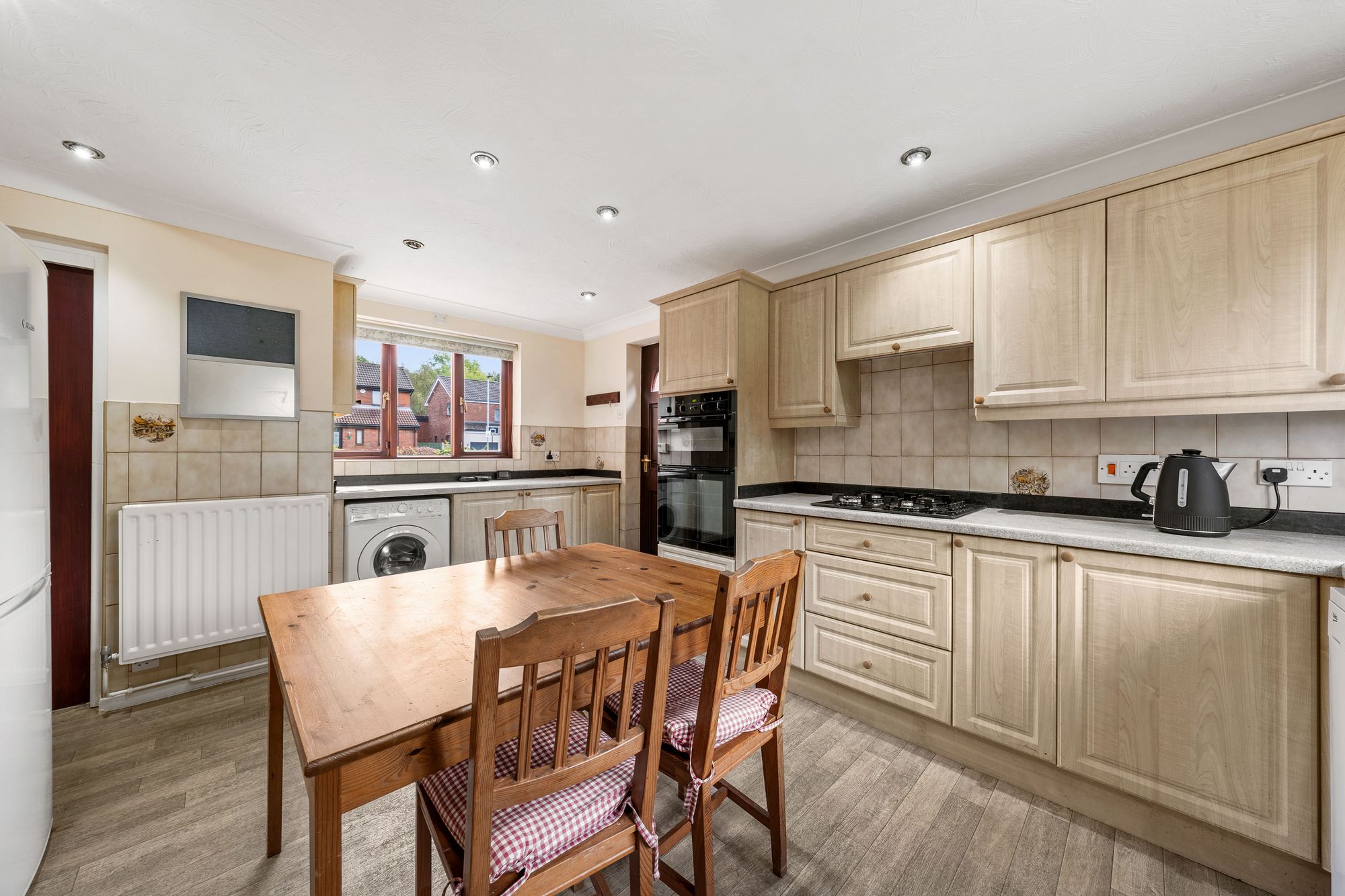 Betsyfield Drive, Croft, WA3
