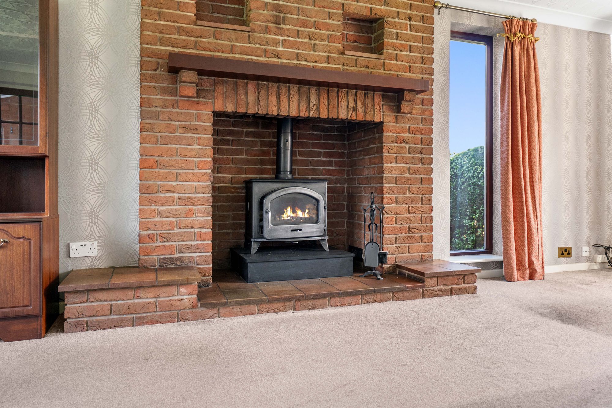 Betsyfield Drive, Croft, WA3