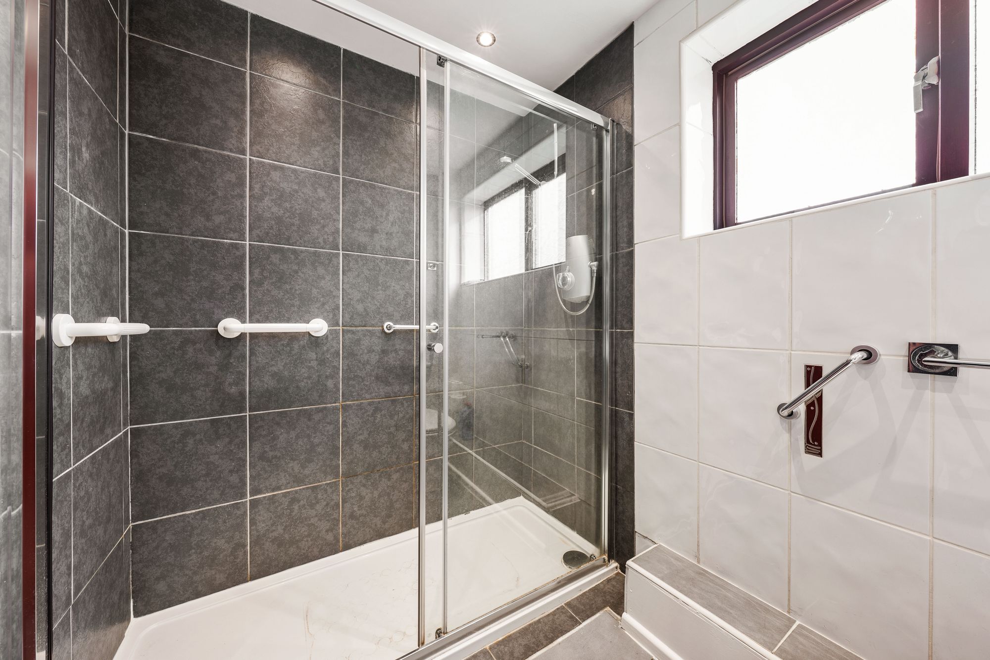 Betsyfield Drive, Croft, WA3