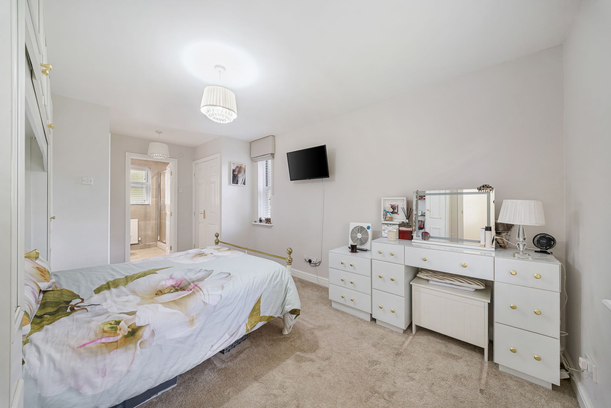 Ewanville, Liverpool, L36
