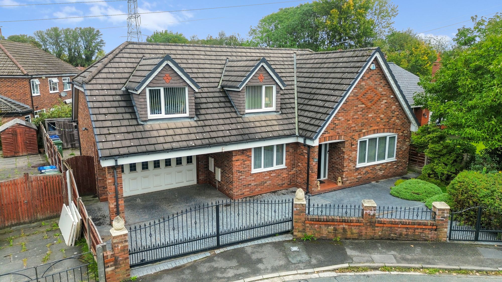Manchester Road, Woolston, WA1
