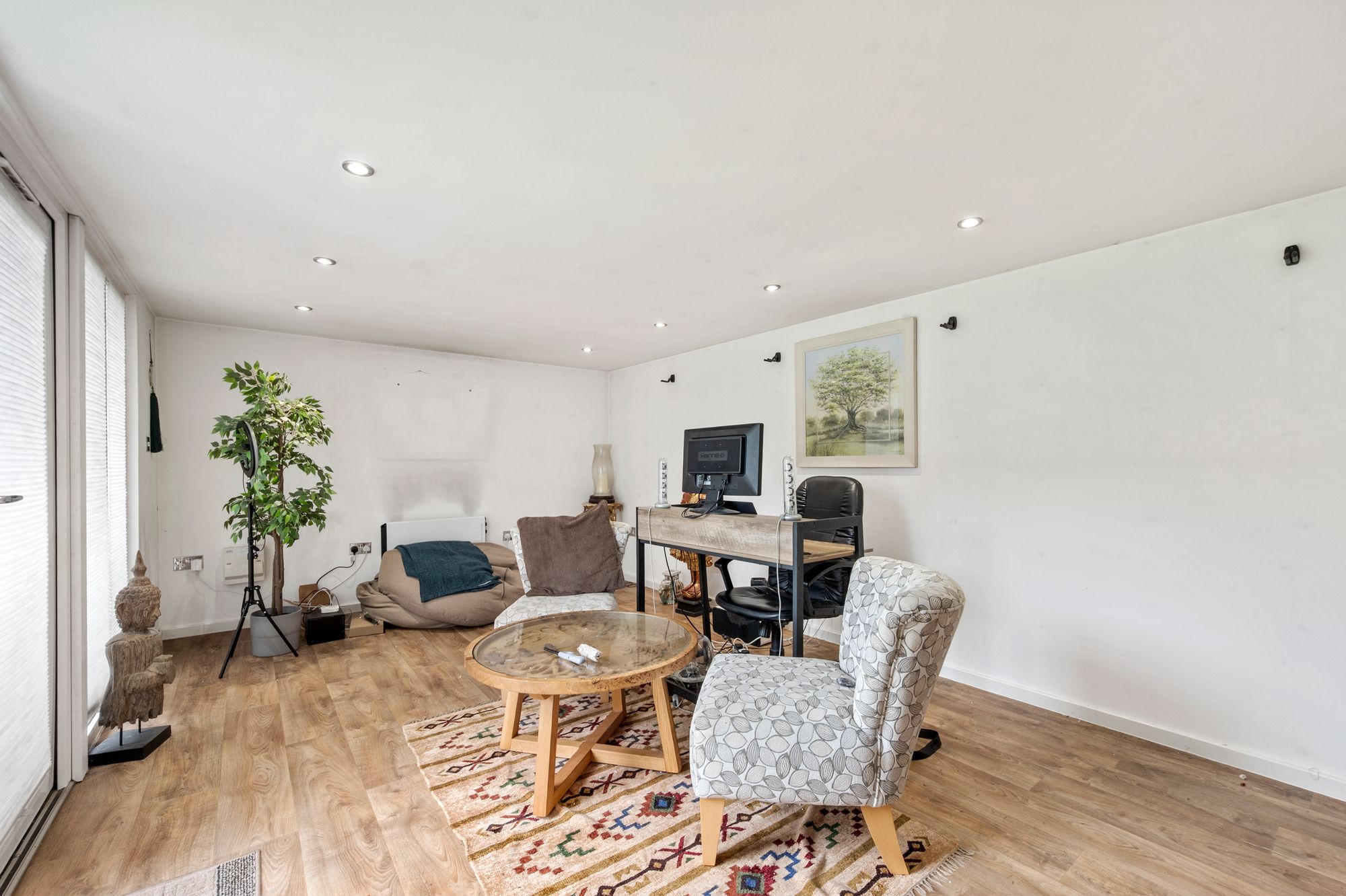 Manchester Road, Woolston, WA1
