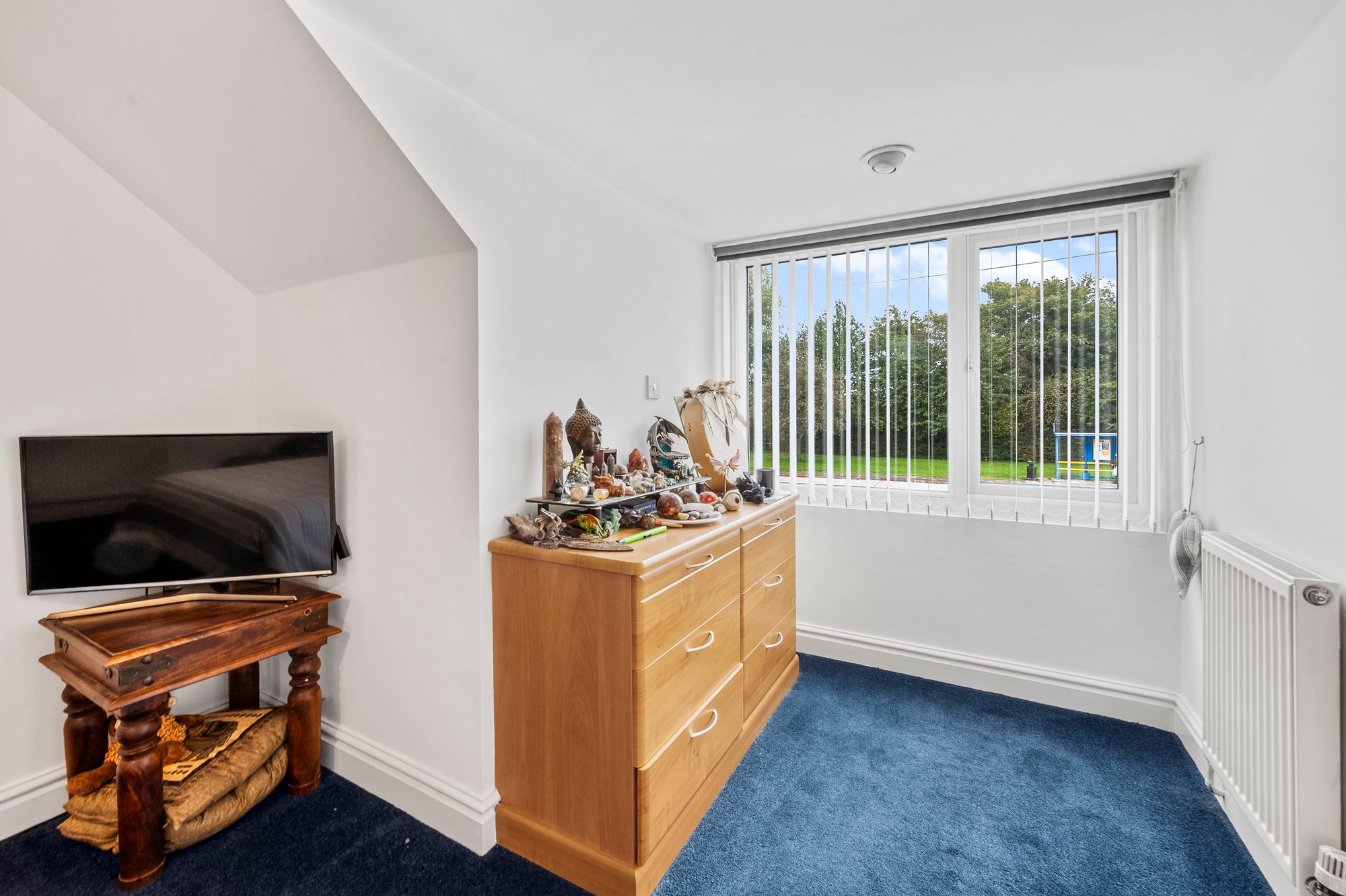 Manchester Road, Woolston, WA1