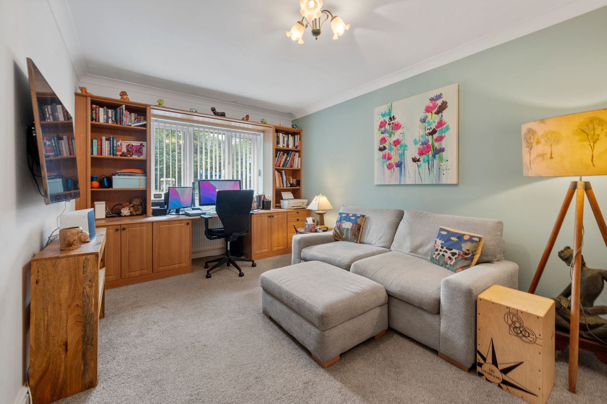 Manchester Road, Woolston, WA1