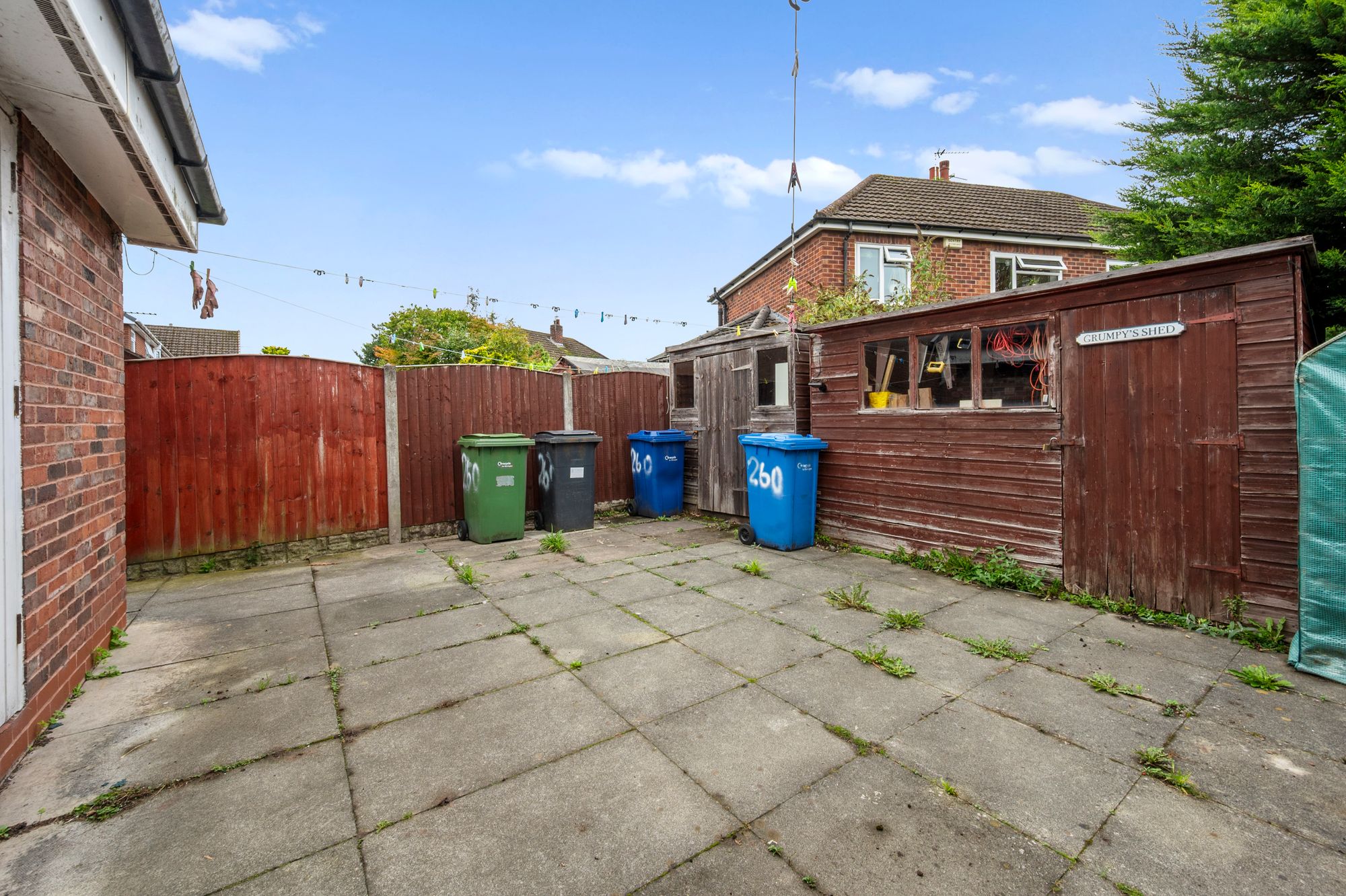 Manchester Road, Woolston, WA1