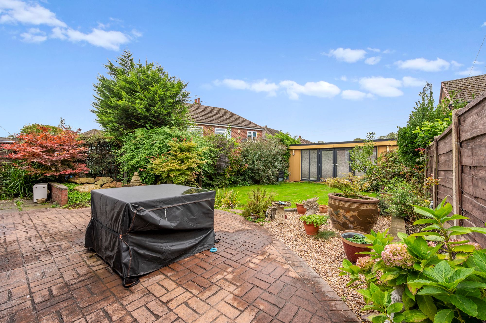 Manchester Road, Woolston, WA1
