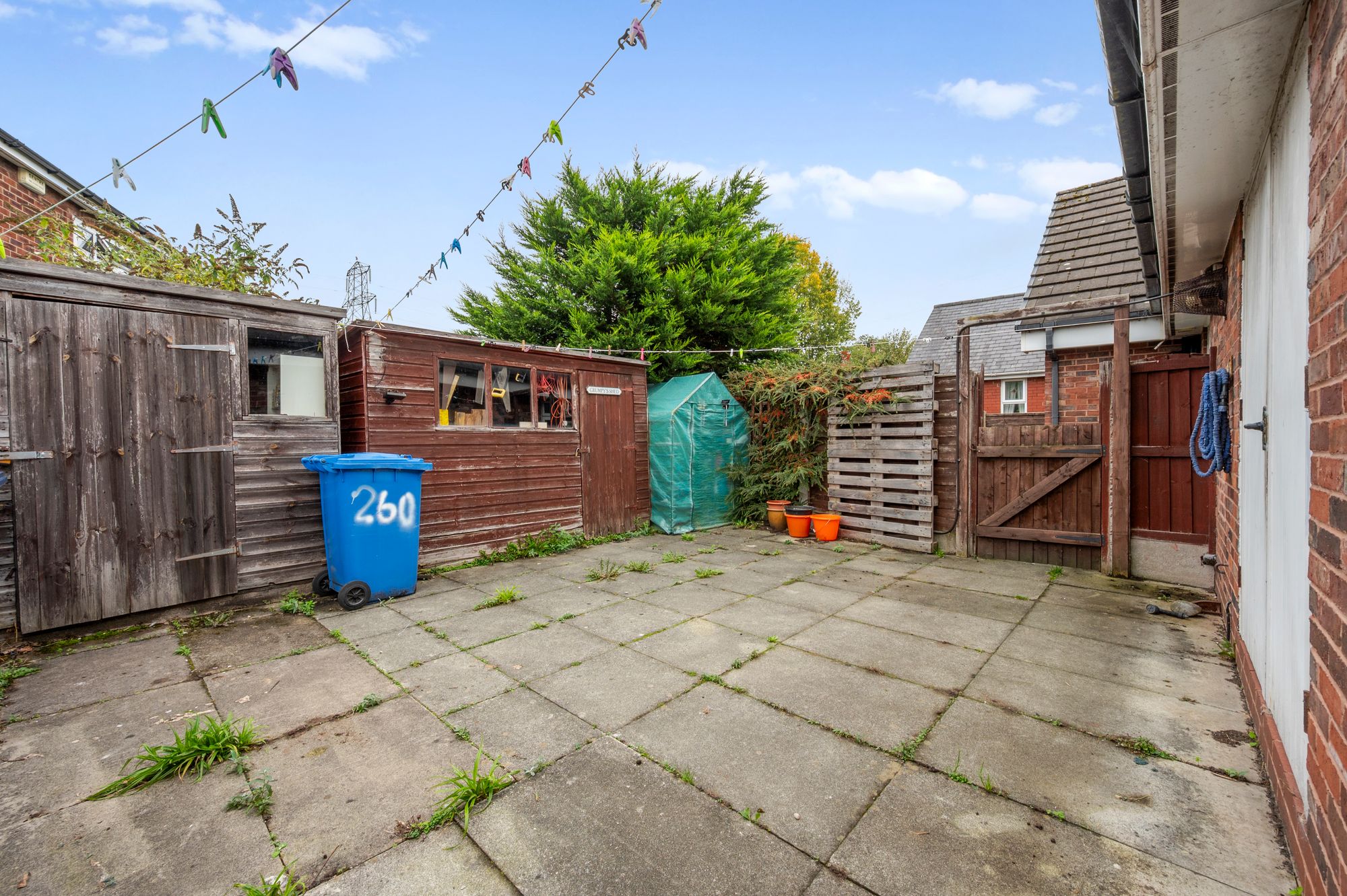Manchester Road, Woolston, WA1