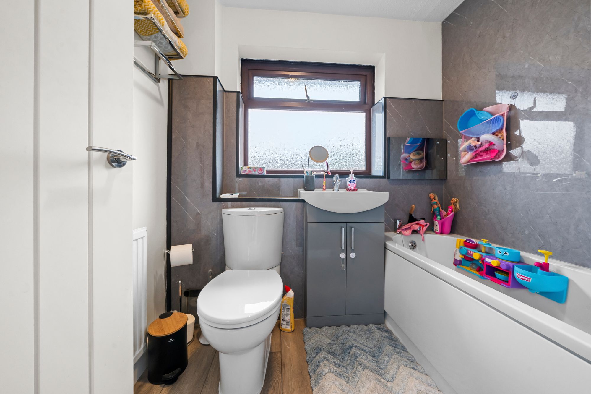Keyes Close, Birchwood, WA3