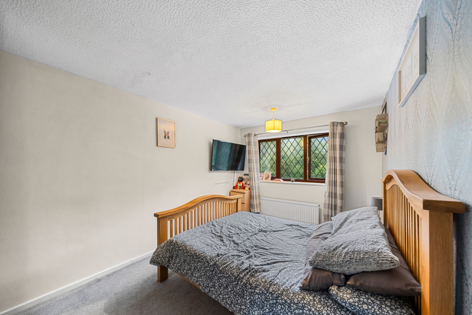 Keyes Close, Birchwood, WA3