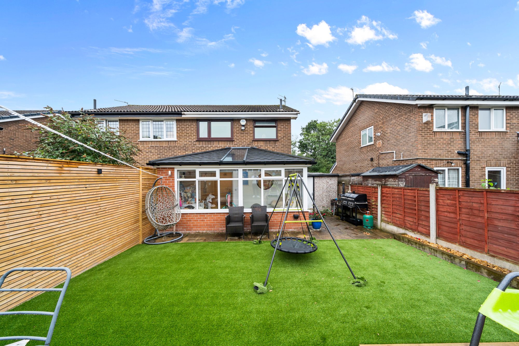 Keyes Close, Birchwood, WA3