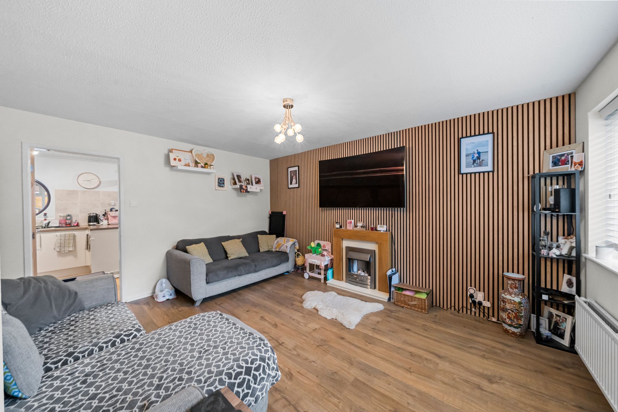 Keyes Close, Birchwood, WA3