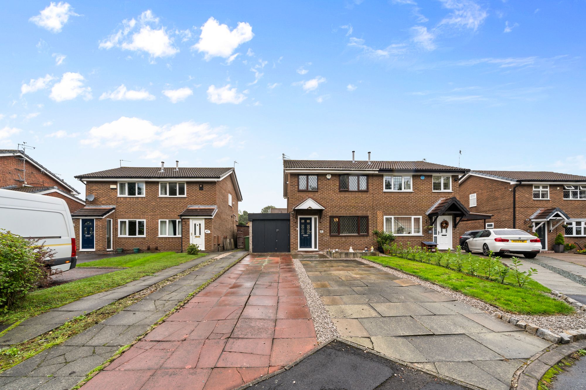 Keyes Close, Birchwood, WA3