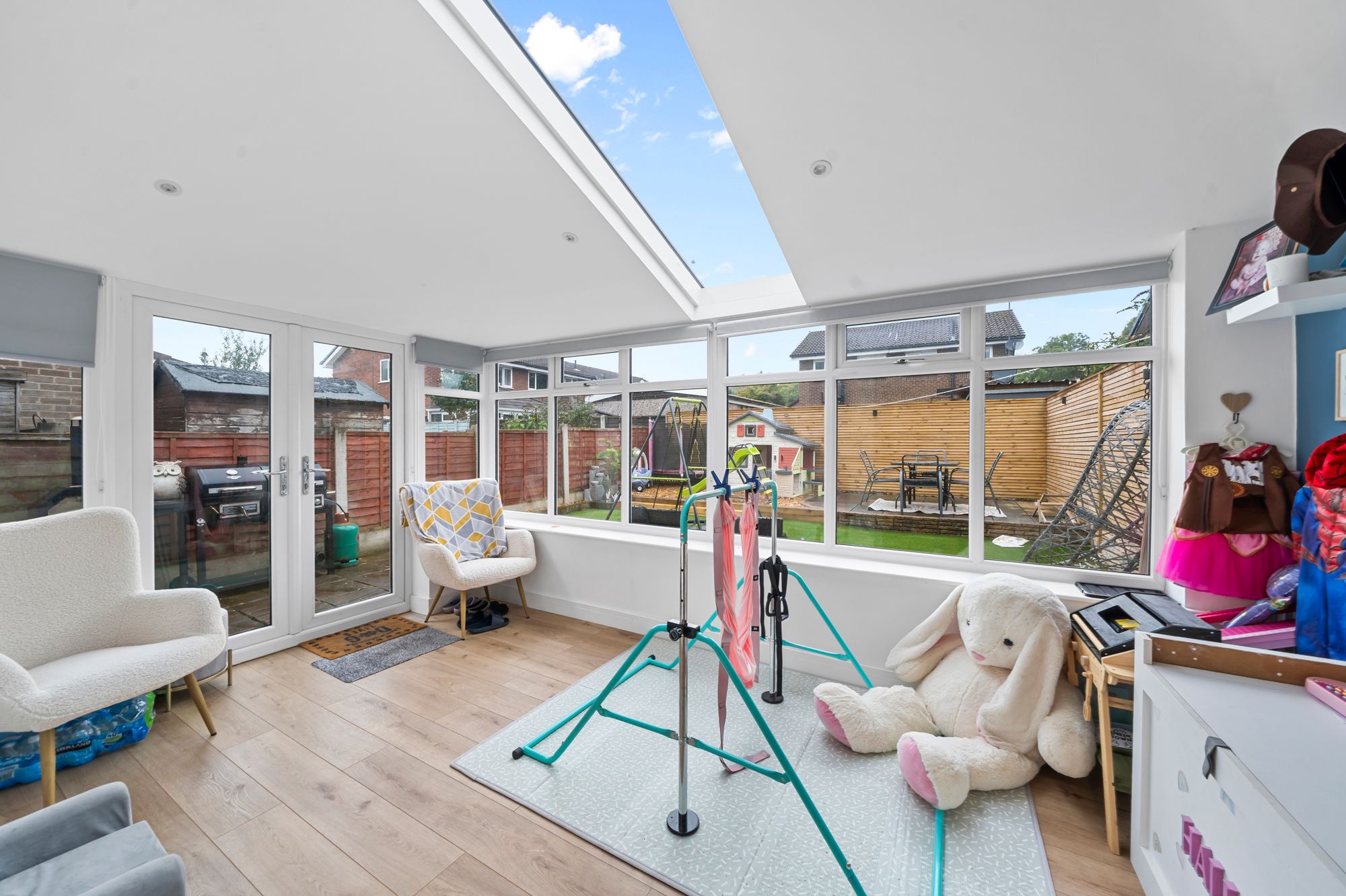 Keyes Close, Birchwood, WA3