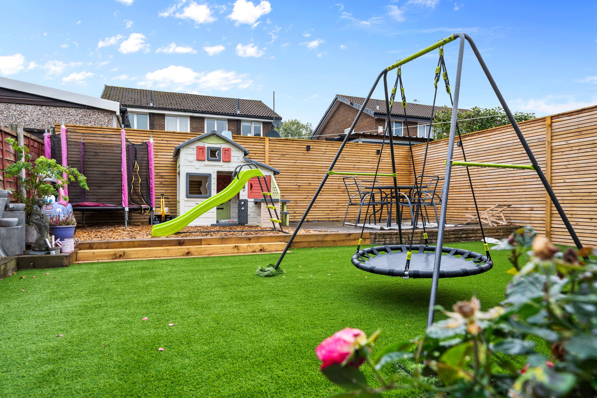 Keyes Close, Birchwood, WA3
