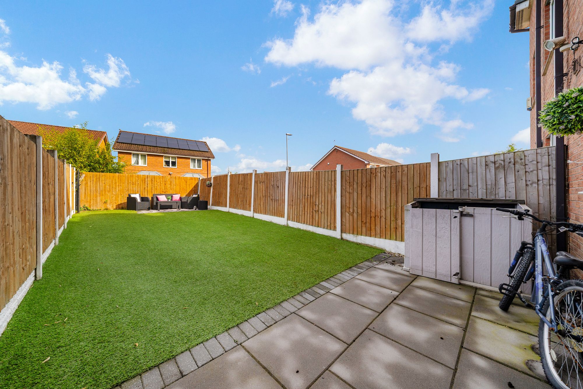 Elstree Court, Widnes, WA8