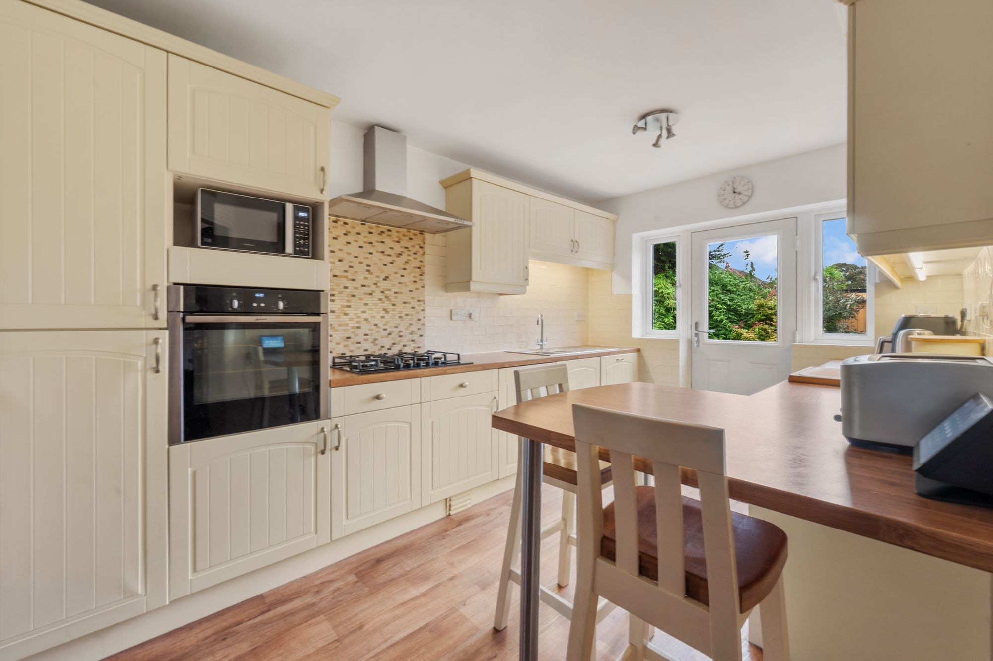 Manchester Road, Woolston, WA1