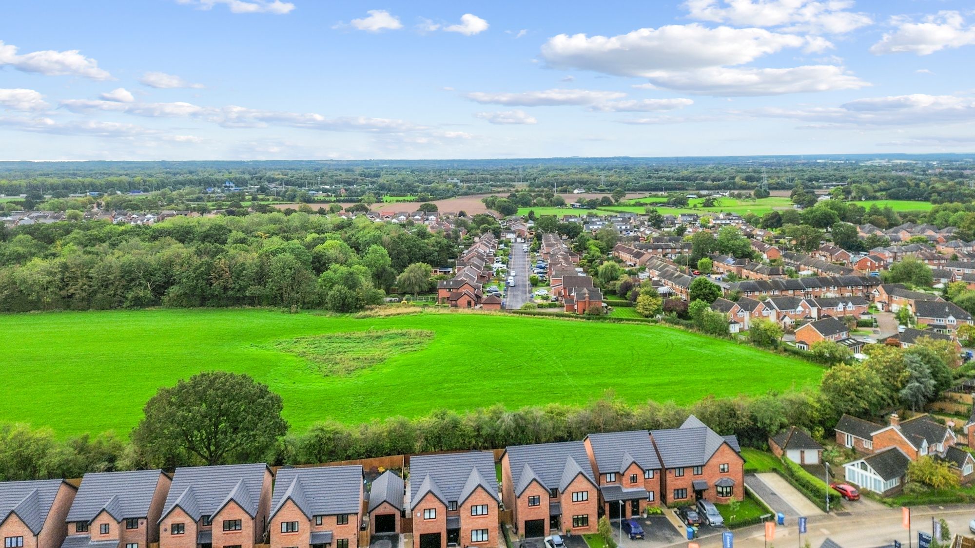 Vestry Close, Croft, WA3