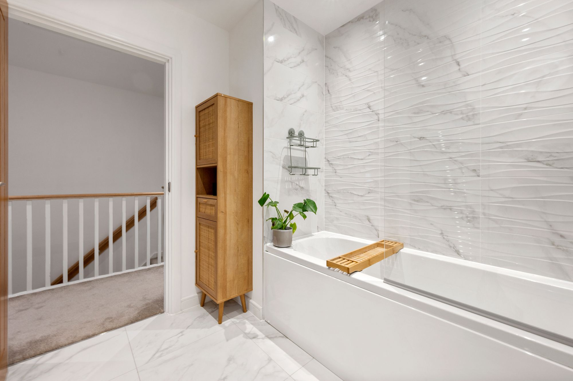 Vestry Close, Croft, WA3