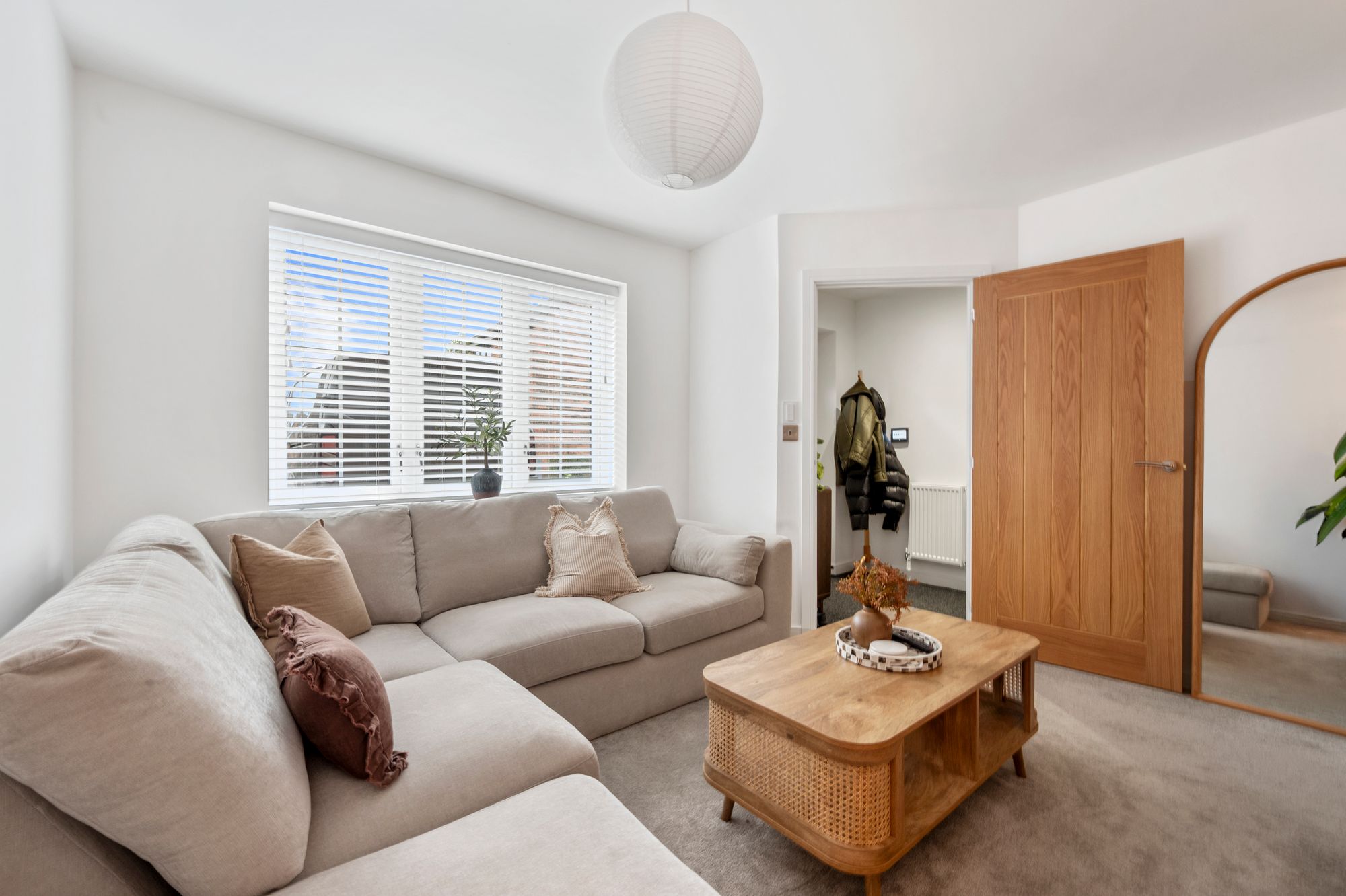 Vestry Close, Croft, WA3