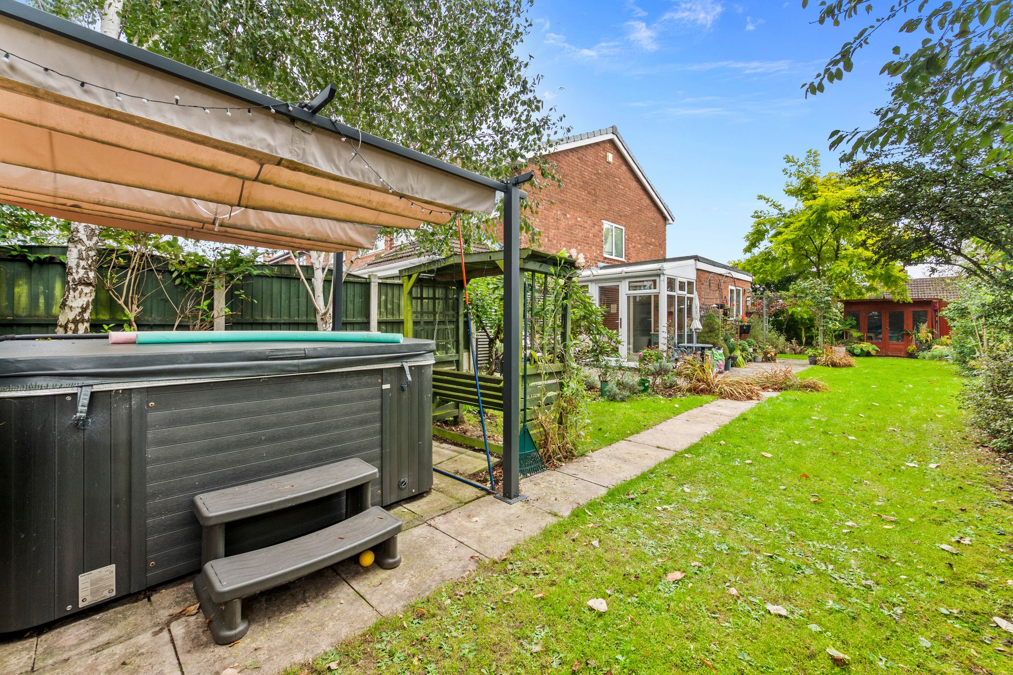 Burns Grove, Warrington, WA2