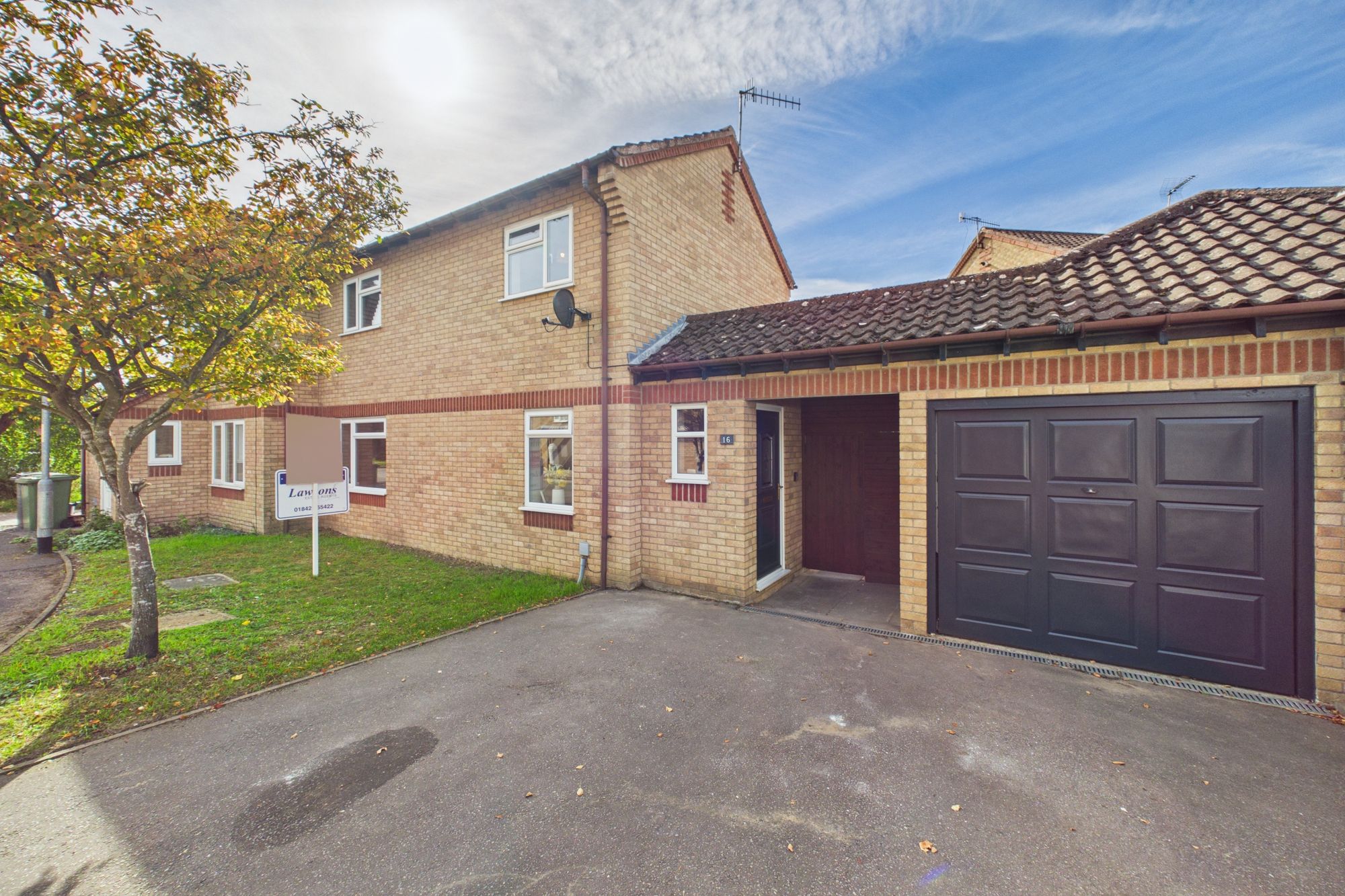 Thyme Close