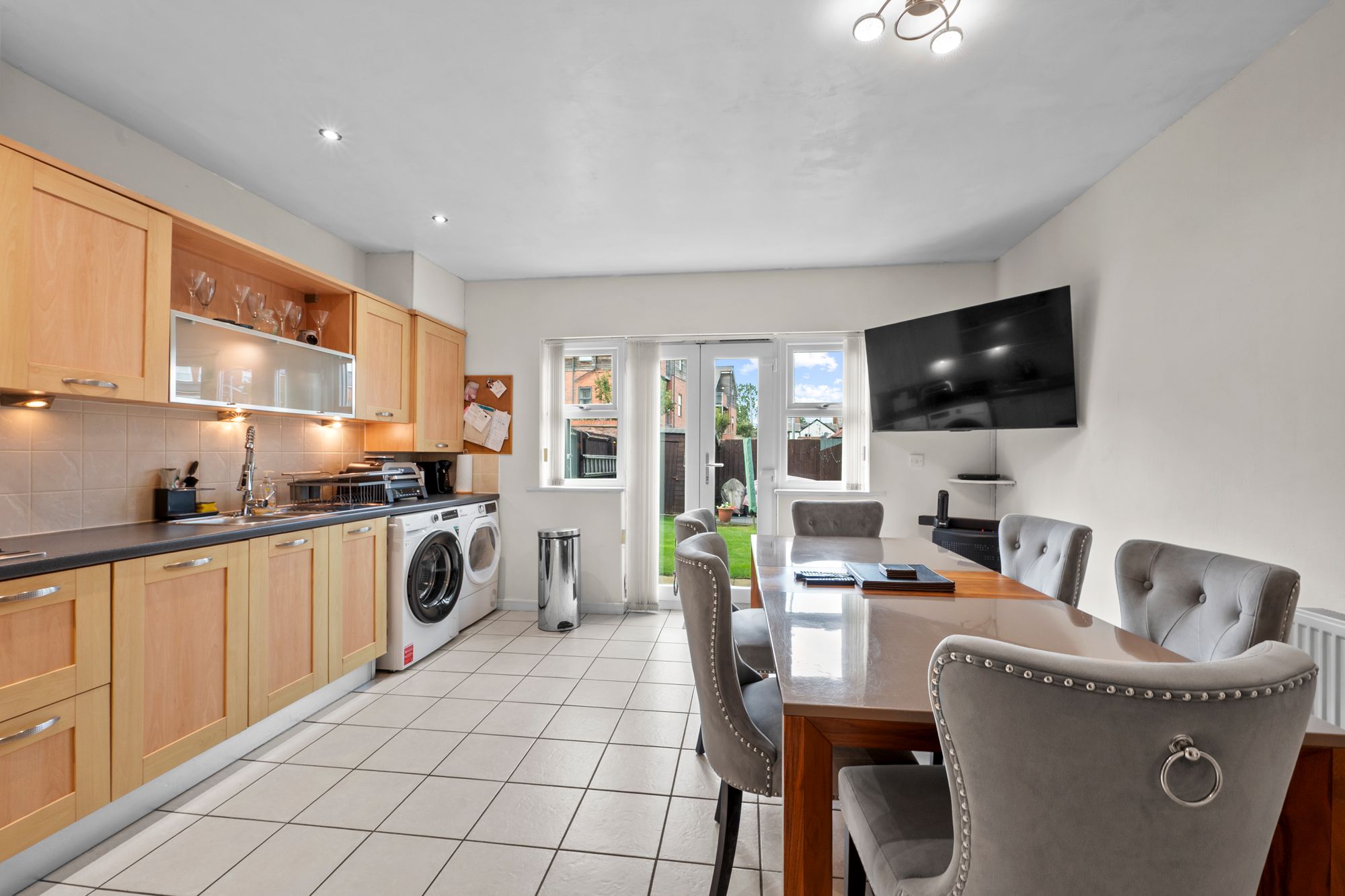 Holywell Drive, Warrington, WA1
