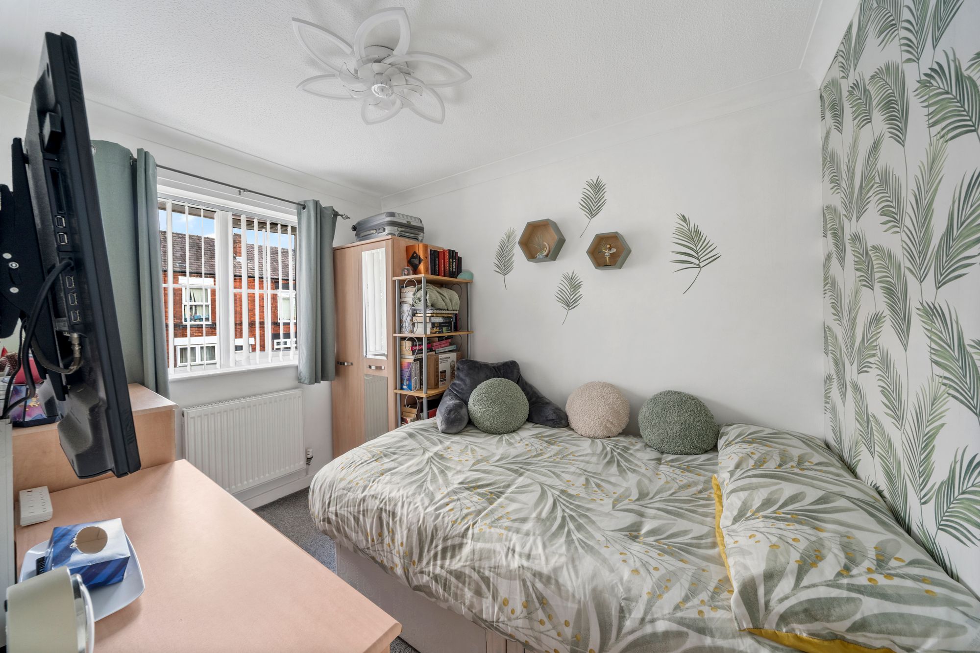 May Street, Golborne, WA3
