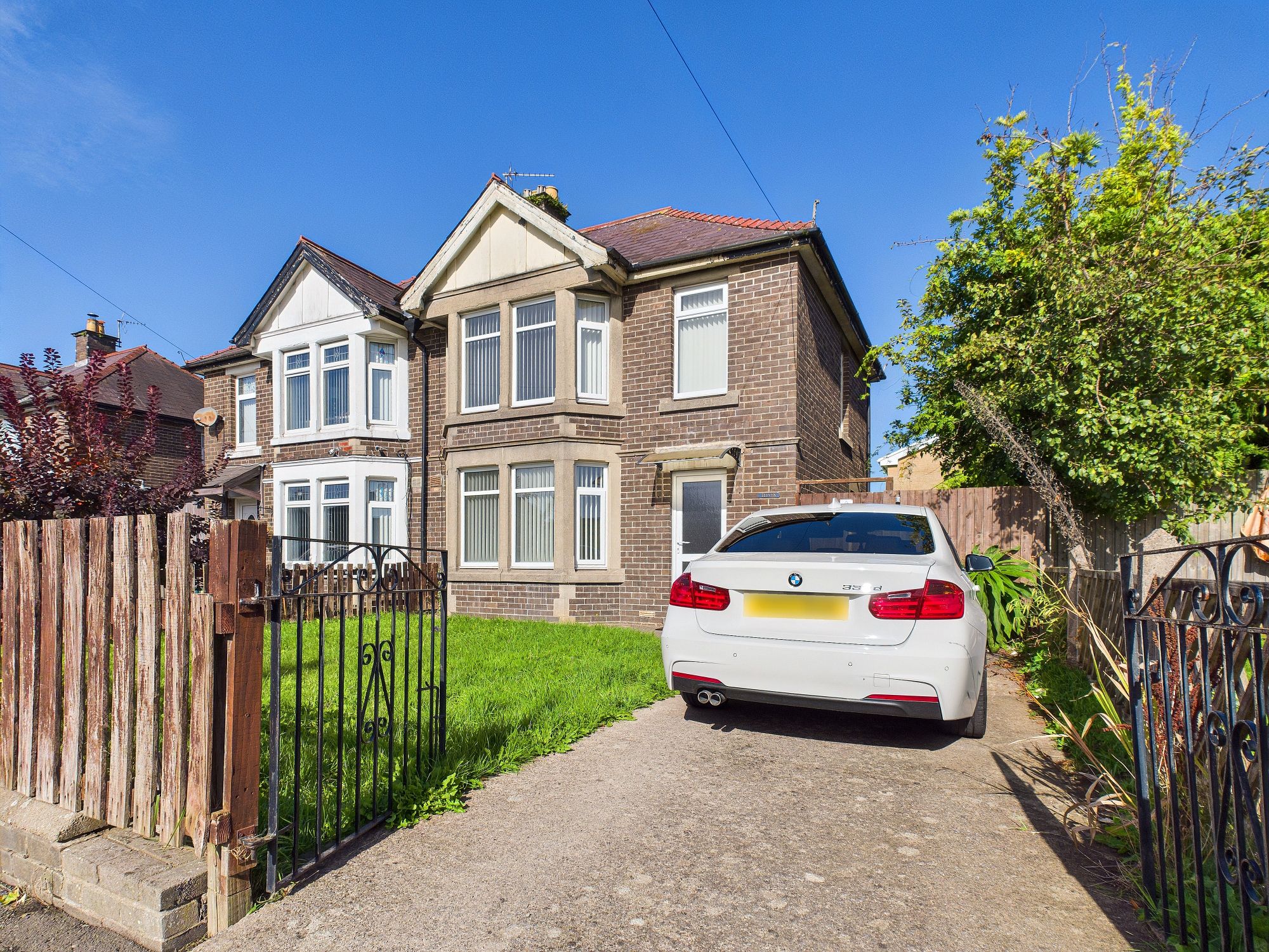 North Walk, Barry, CF62
