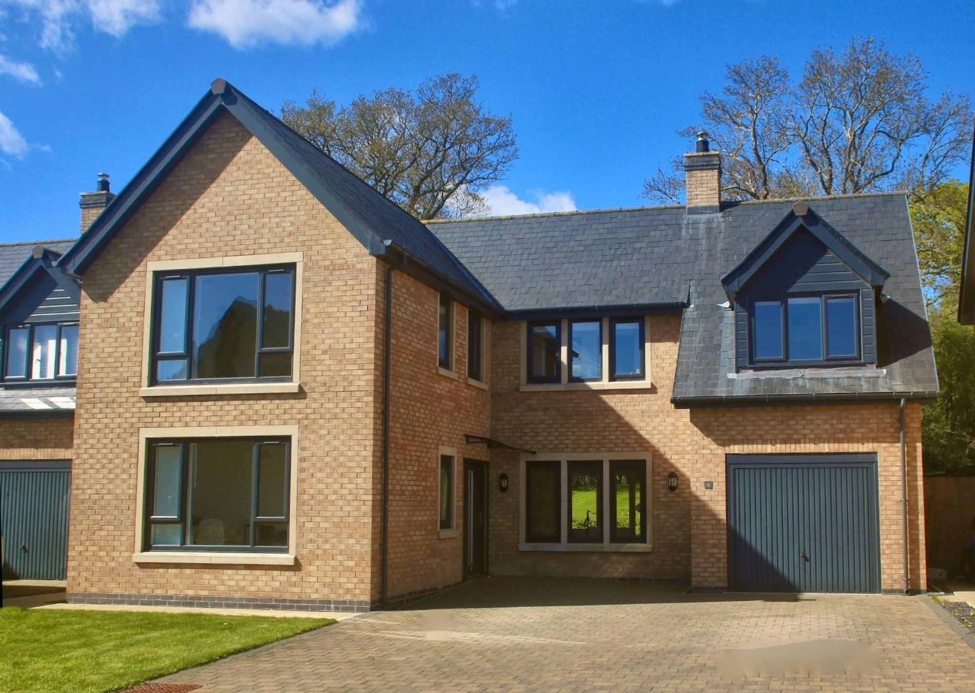 Llanrhaeadr, Denbigh, LL16