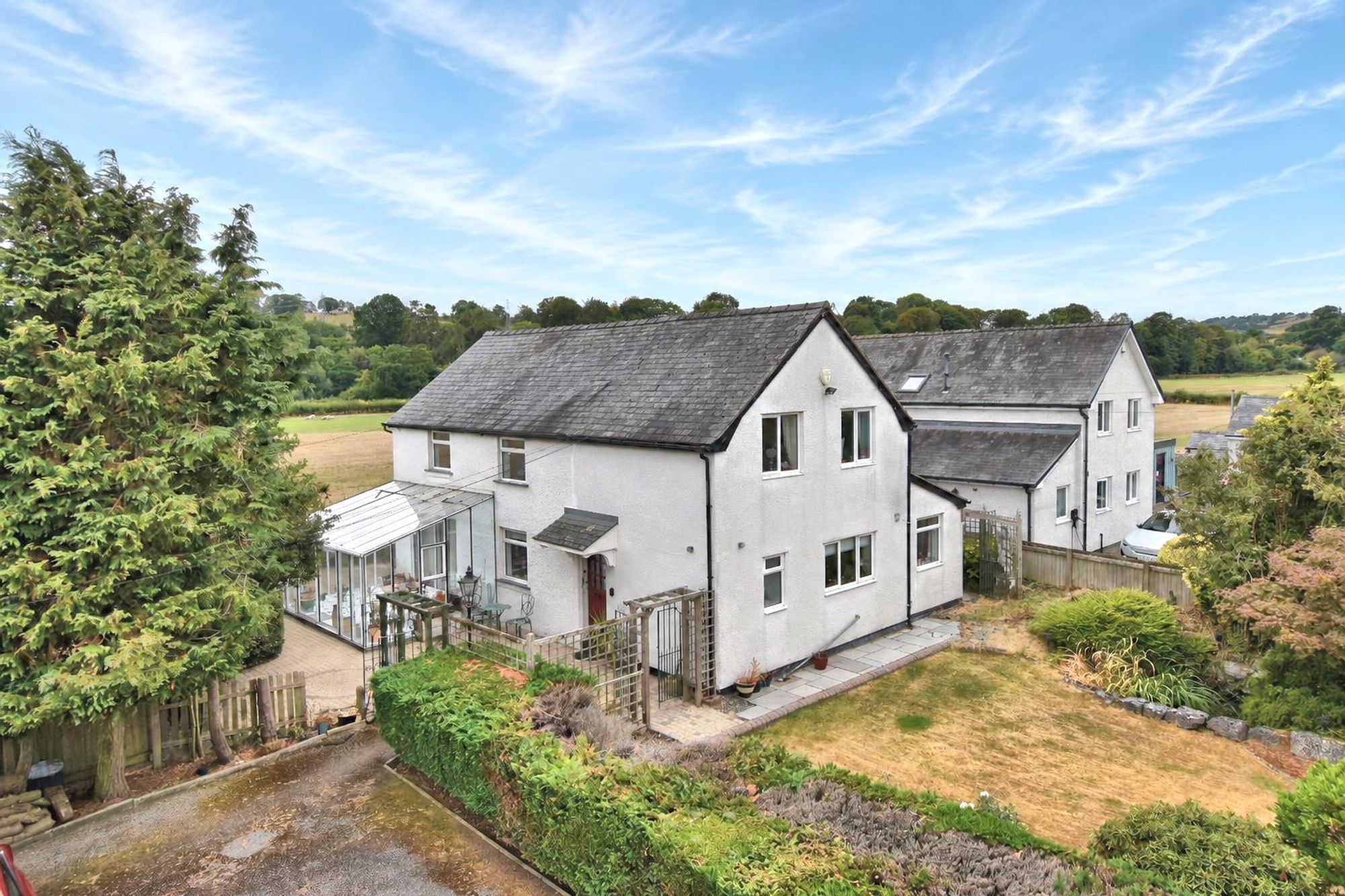 Property image — Corwen, LL21