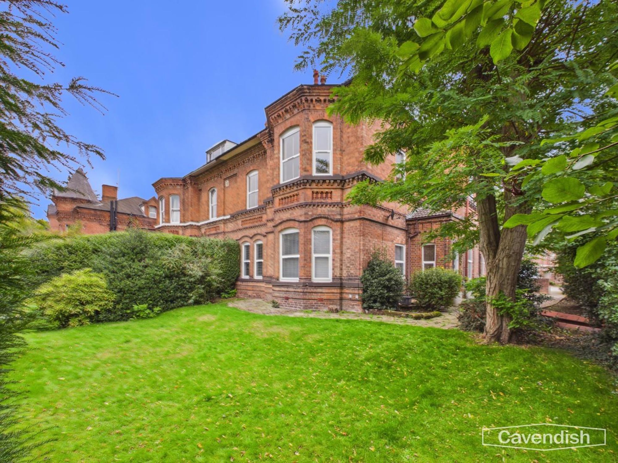 Eversley Park, Modyn Eversley Park, CH2