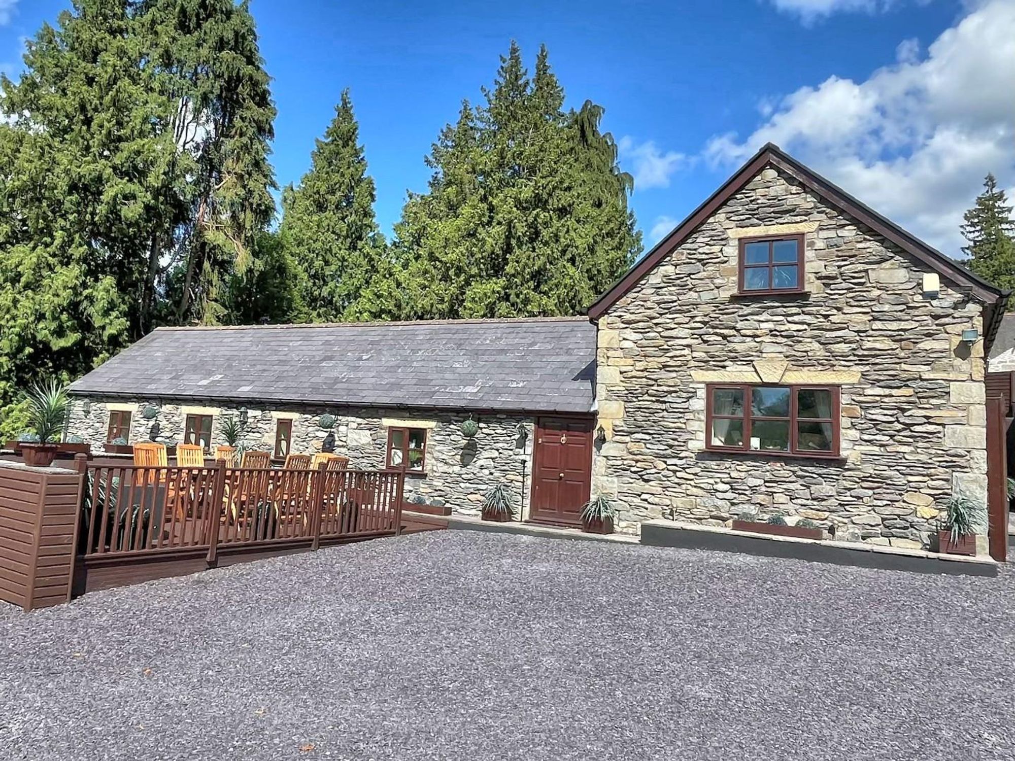 Holyhead Road, Corwen, LL21