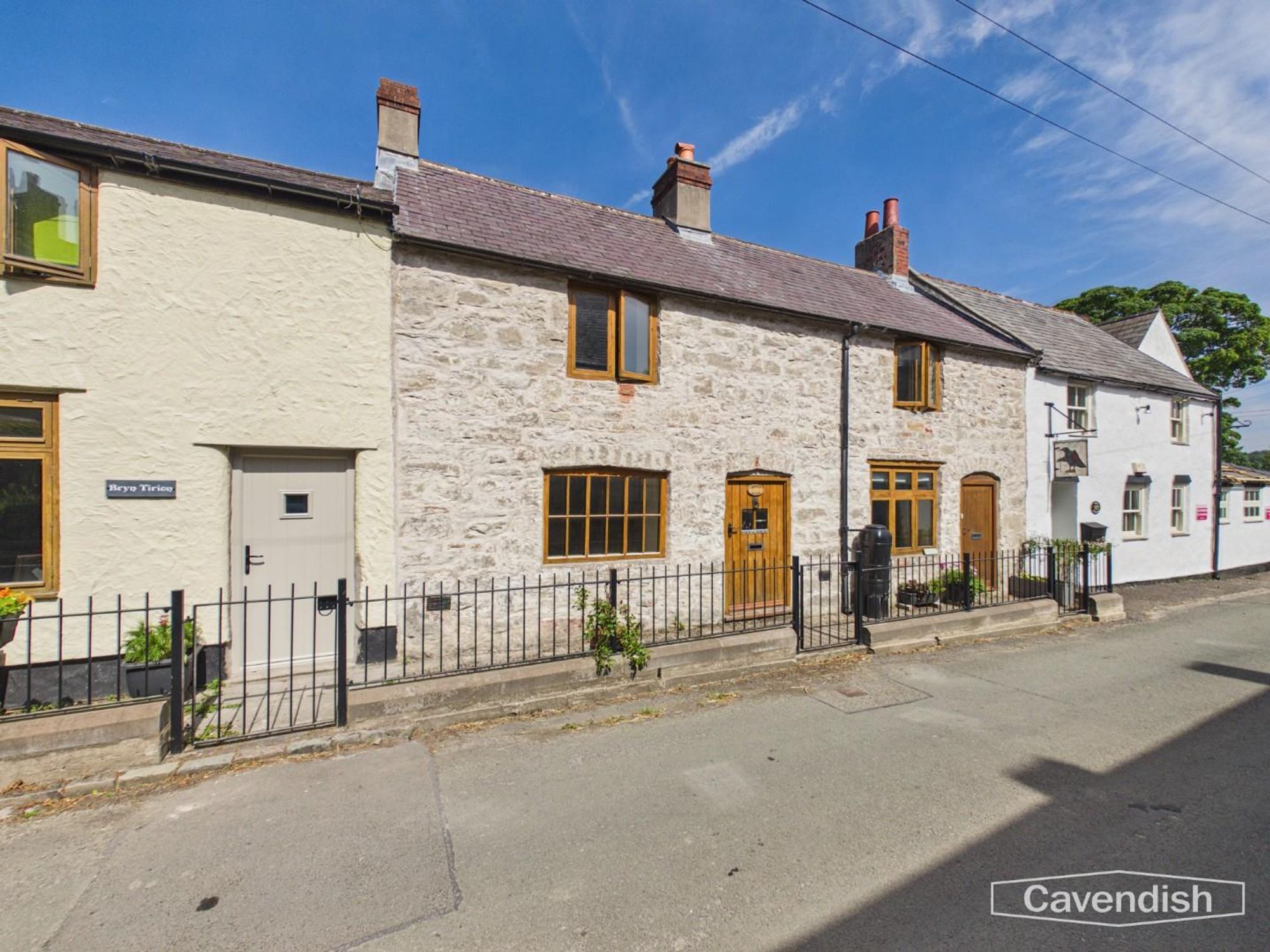 Ffordd Rhiw Ial, Llanarmon-Yn-Ial, CH7