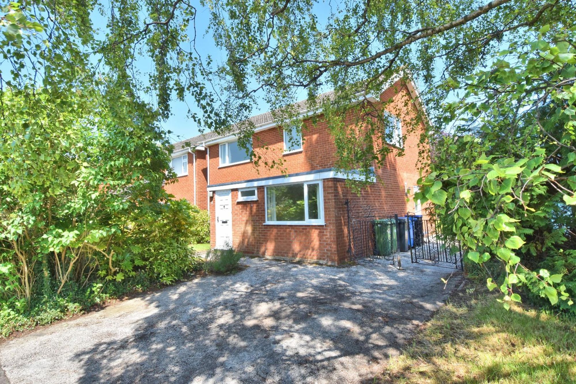 Maes Cantaba, Ruthin, LL15