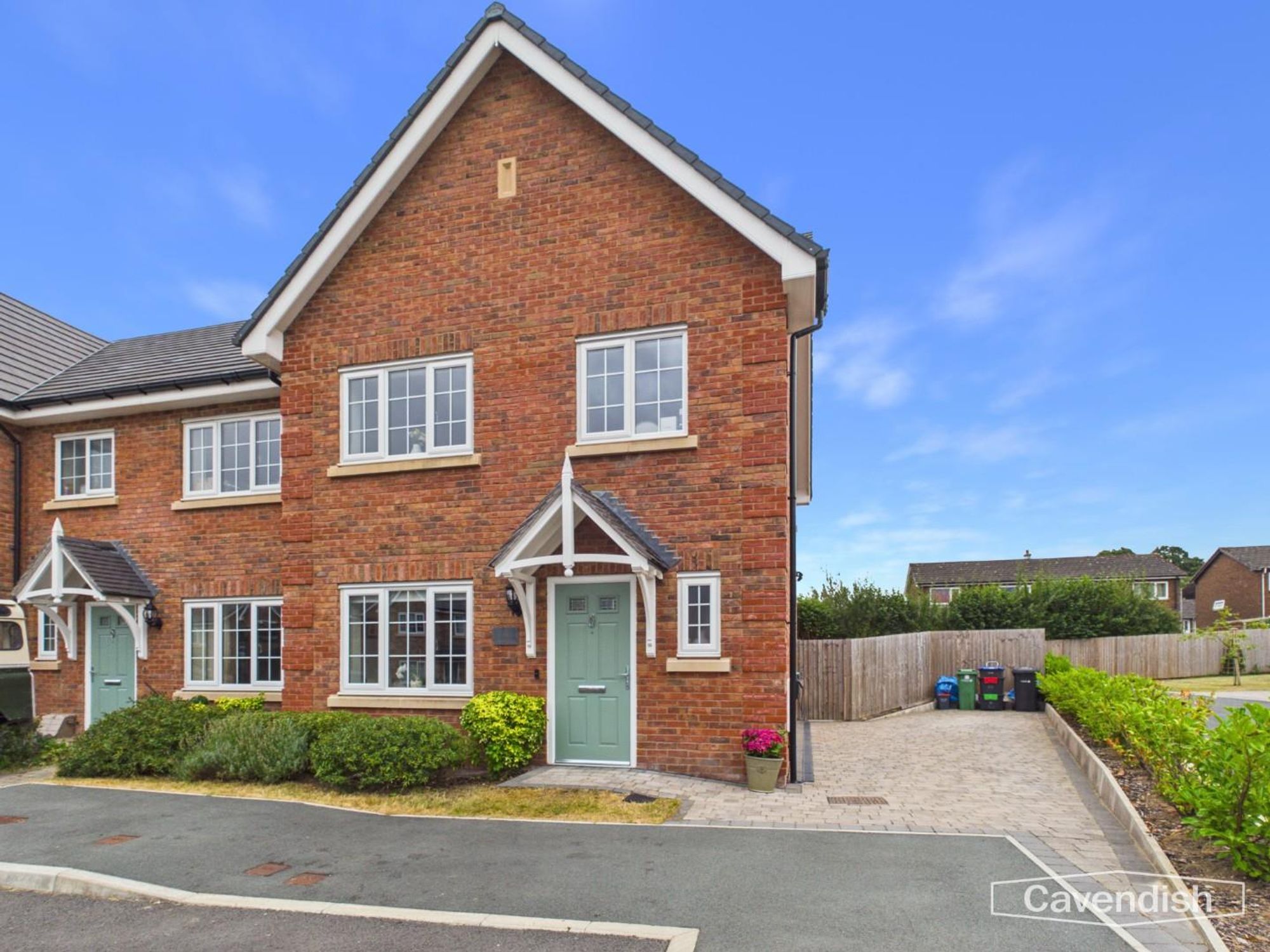 Clos Hendre, Llanfair Dyffryn Clwyd, LL15