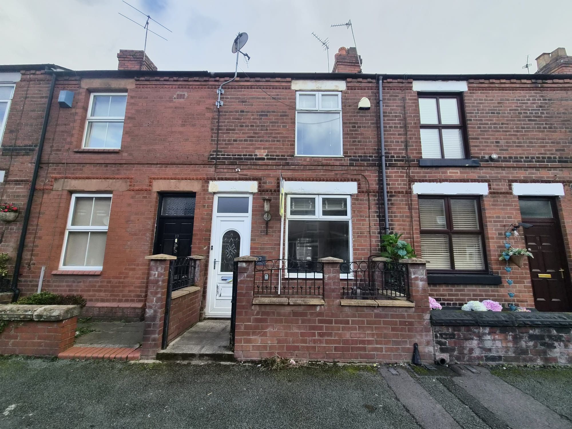 Dalton Bank, Warrington, WA1