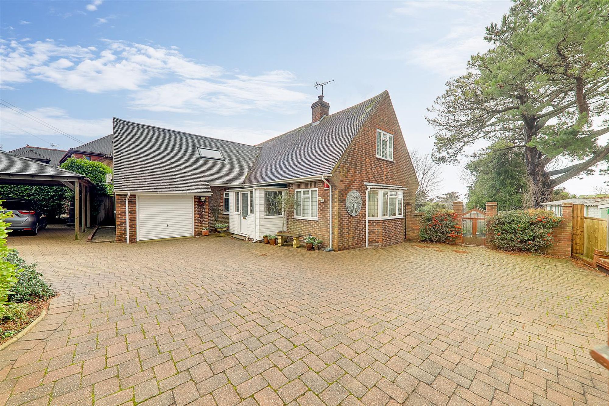 House | 13 Broadview Gardens, Worthing, BN13 3DZ | For Sale